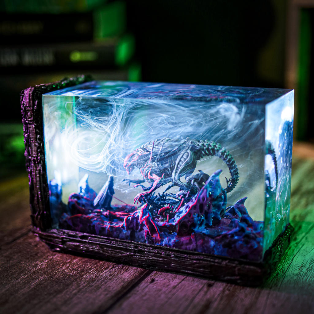 Darth Vader vs Xenomorph Diorama Lamp 10 Xenomorph collectible lamp