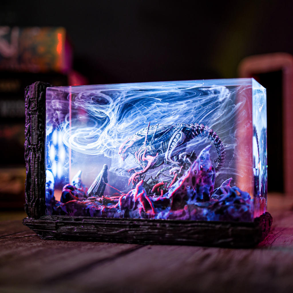 Darth Vader vs Xenomorph Diorama Lamp 9 Xenomorph collectible lamp