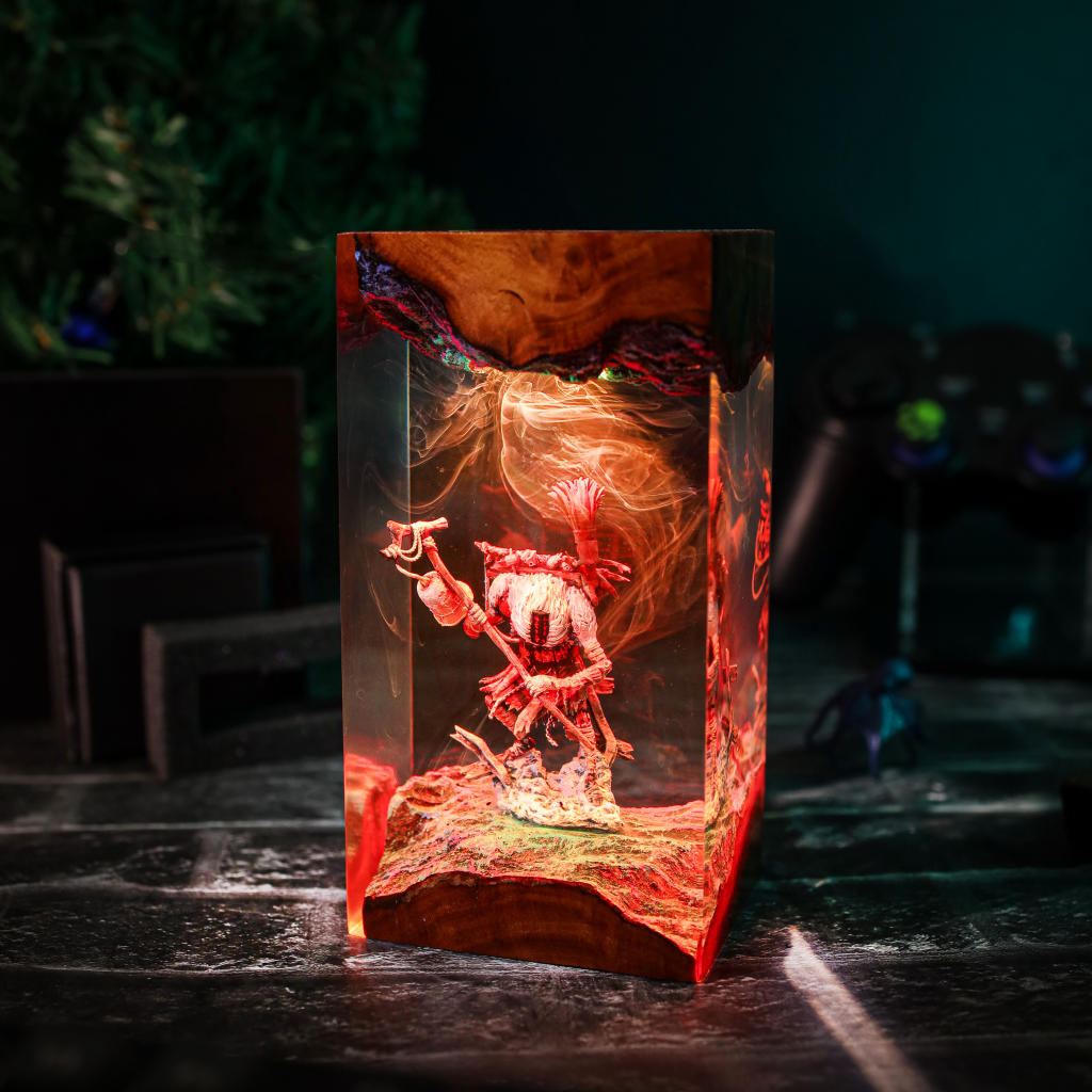 Monoco Clair Obscur Expedition 33 Lamp 7 Monoco diorama lamp