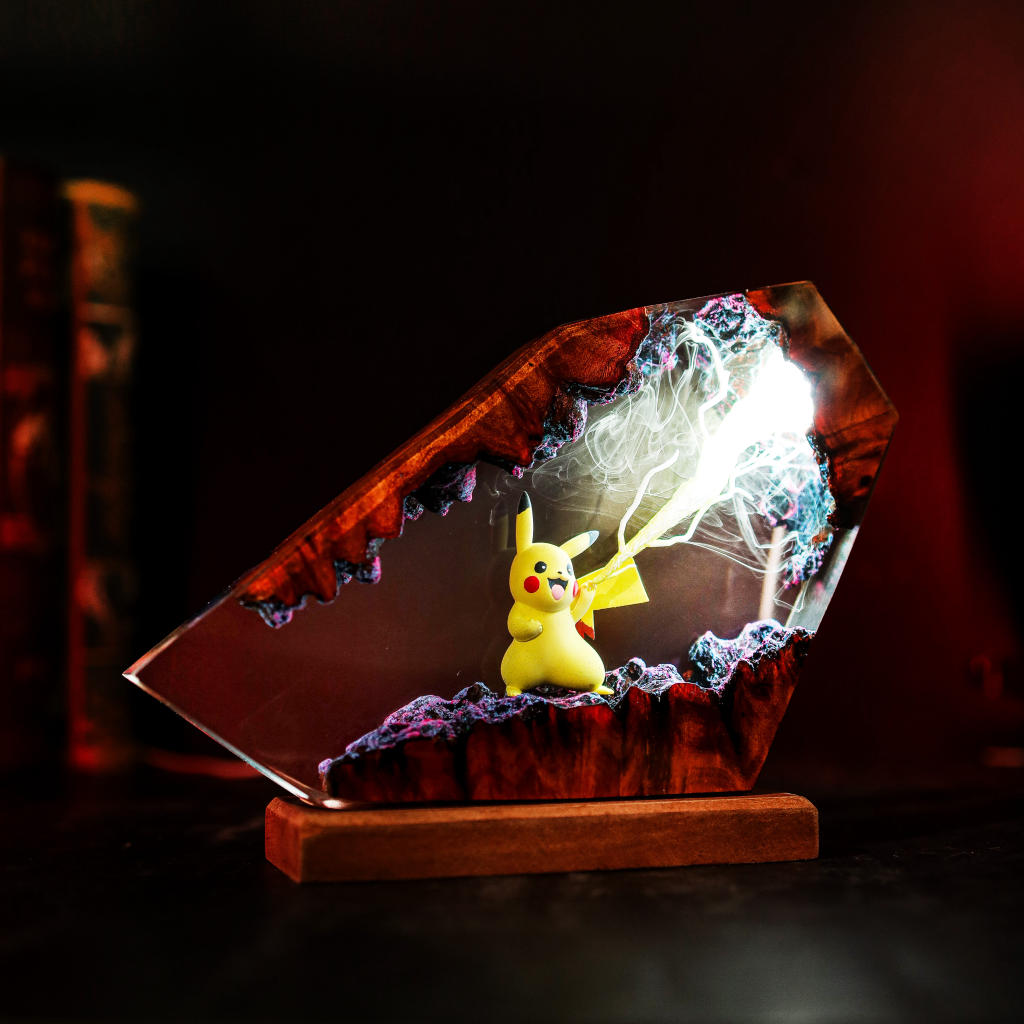 Thunderbolt Pikachu Pokémon Lamp 4 Pikachu resin night lamp