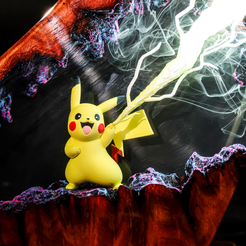 Thunderbolt Pikachu Pokémon Lamp 10 Pikachu collectible lamp