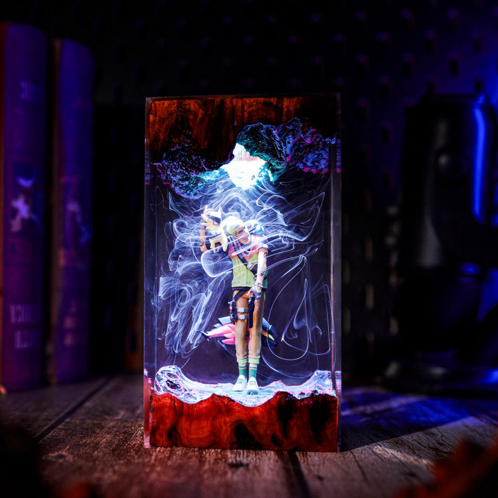Gekko Valorant Night Light 9 Gekko gaming desk lamp