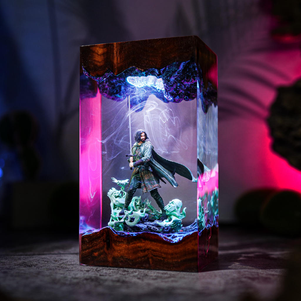 King Aragorn Lord of The Rings Lamp 10 The King Aragorn Lord of The Rings Lamp