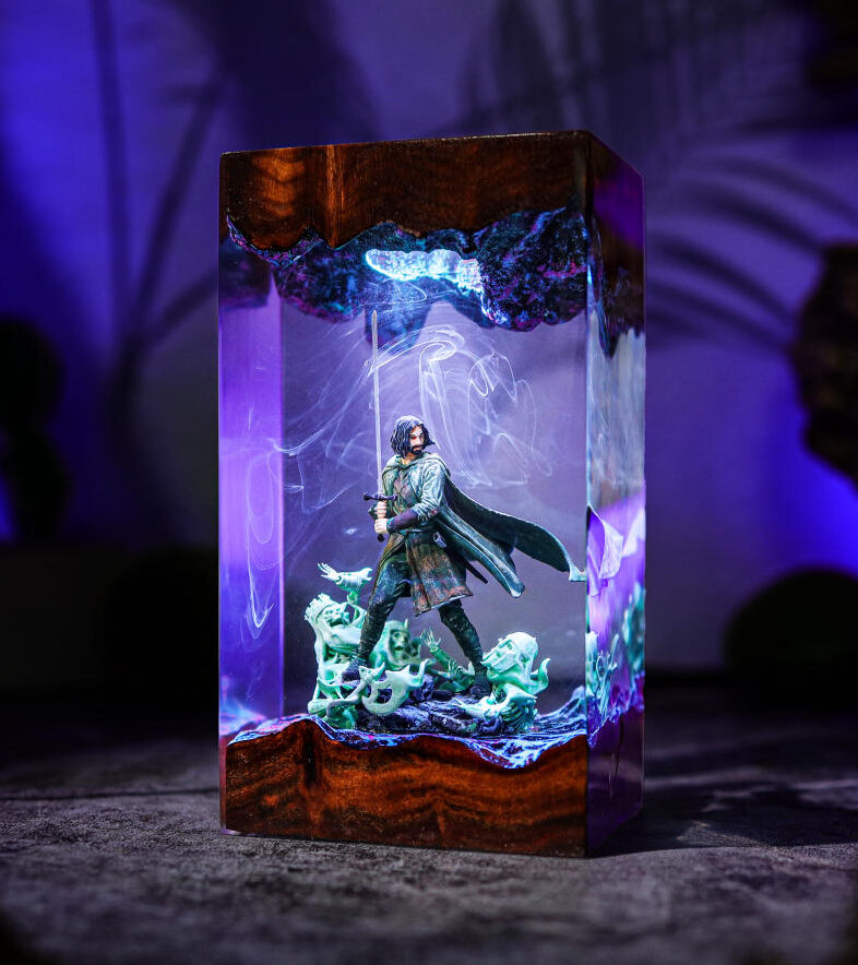 King Aragorn Lord of The Rings Lamp 1 The King Aragorn Lord of The Rings Lamp