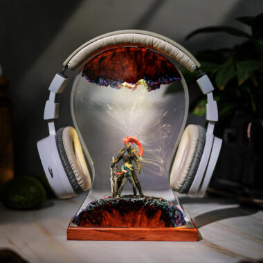 Sung Jin-Woo & Igris Solo Leveling Headphone Stand & Lamp