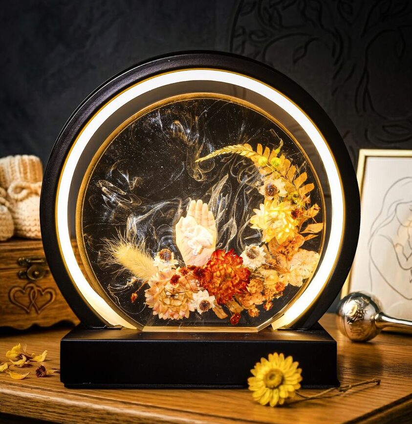 Mother & Baby Eternal Bloom Lamp 1 Mother & Baby Eternal Bloom Lamp