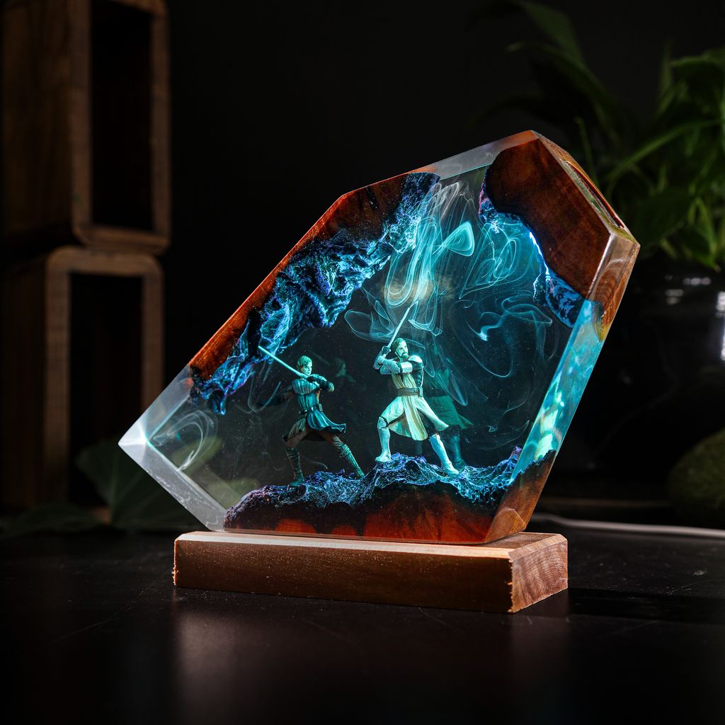 General Kenobi & Anakin Skywalker Star Wars Lamp 9 Star Wars Battle of the Heroes Wood and Resin Lamp