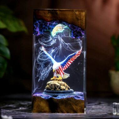 American Eagle Epoxy Resin Lamp